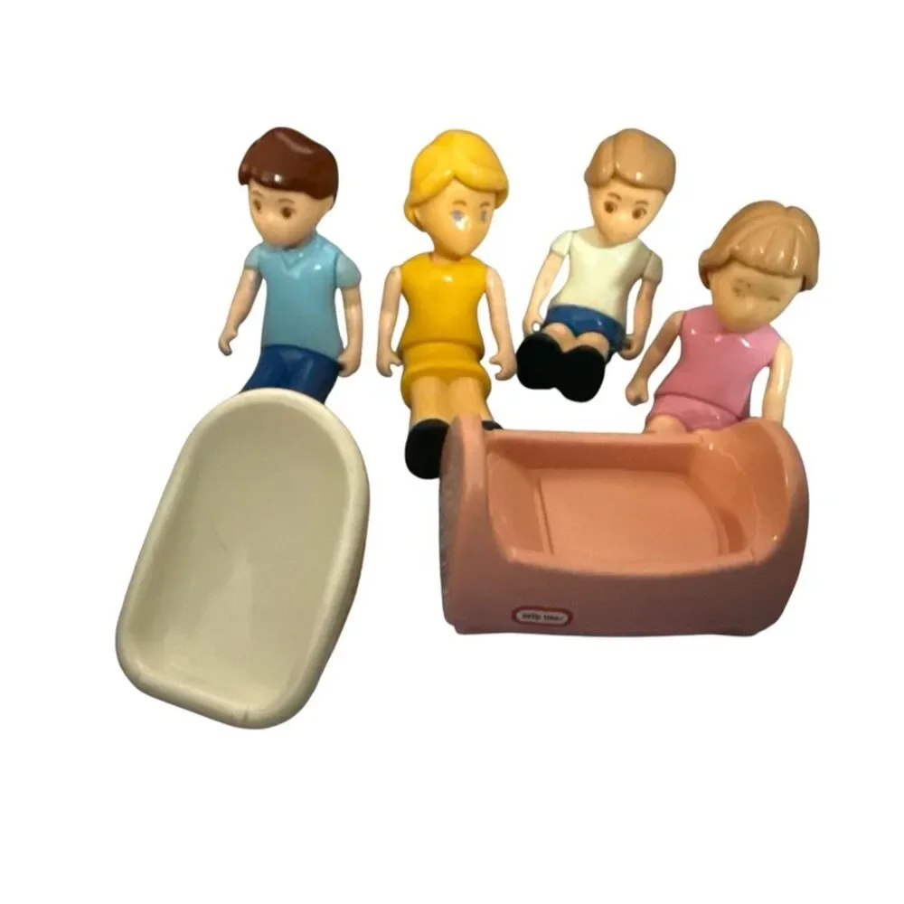 Little Tikes Dollhouse family nursery mom dad brother sister bed carseat vtg